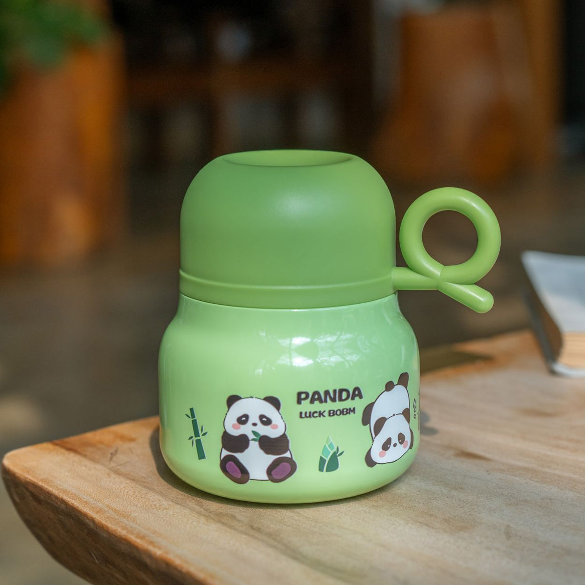 Green Panda-Themed Children's Thermos Cup M4