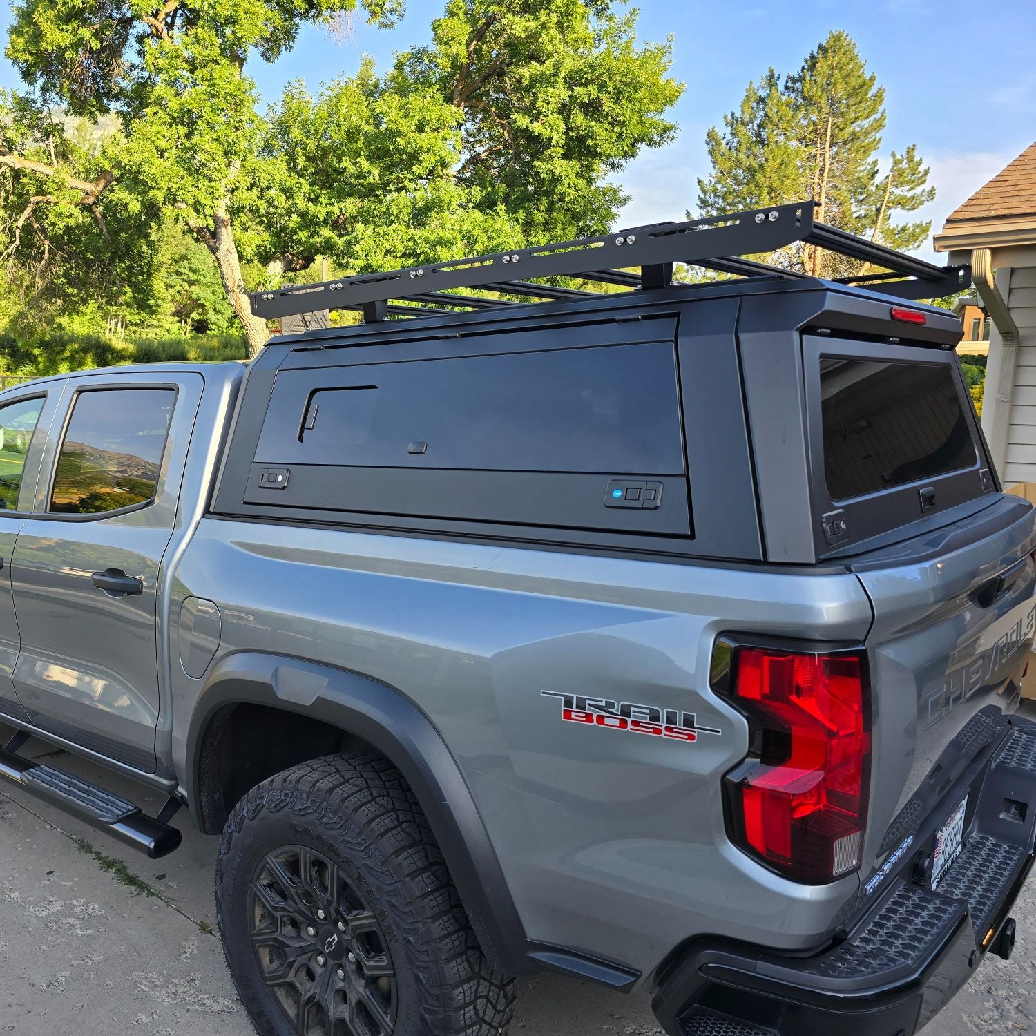 Chevrolet Colorado&Silverado Truck Caps