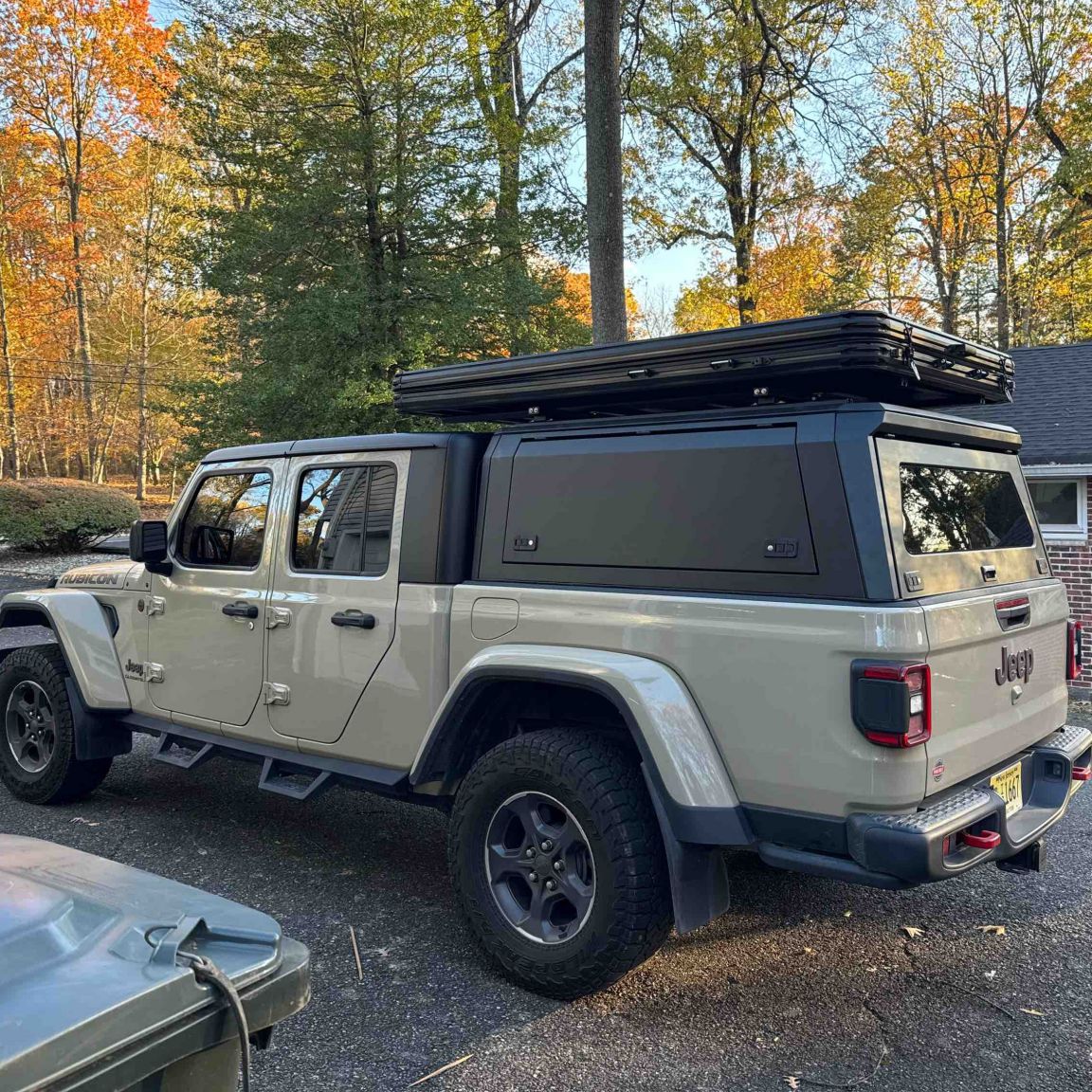 Jeep Gladiator Truck Caps