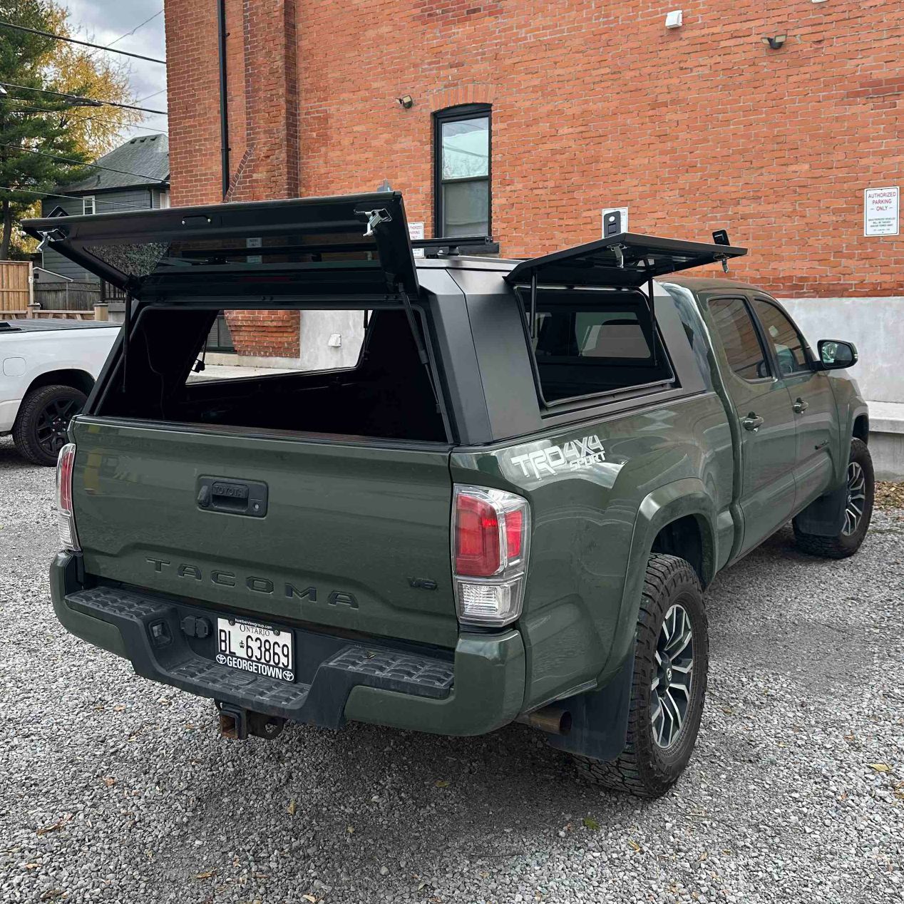 Toyota Tundra & Tacoma Truck Caps