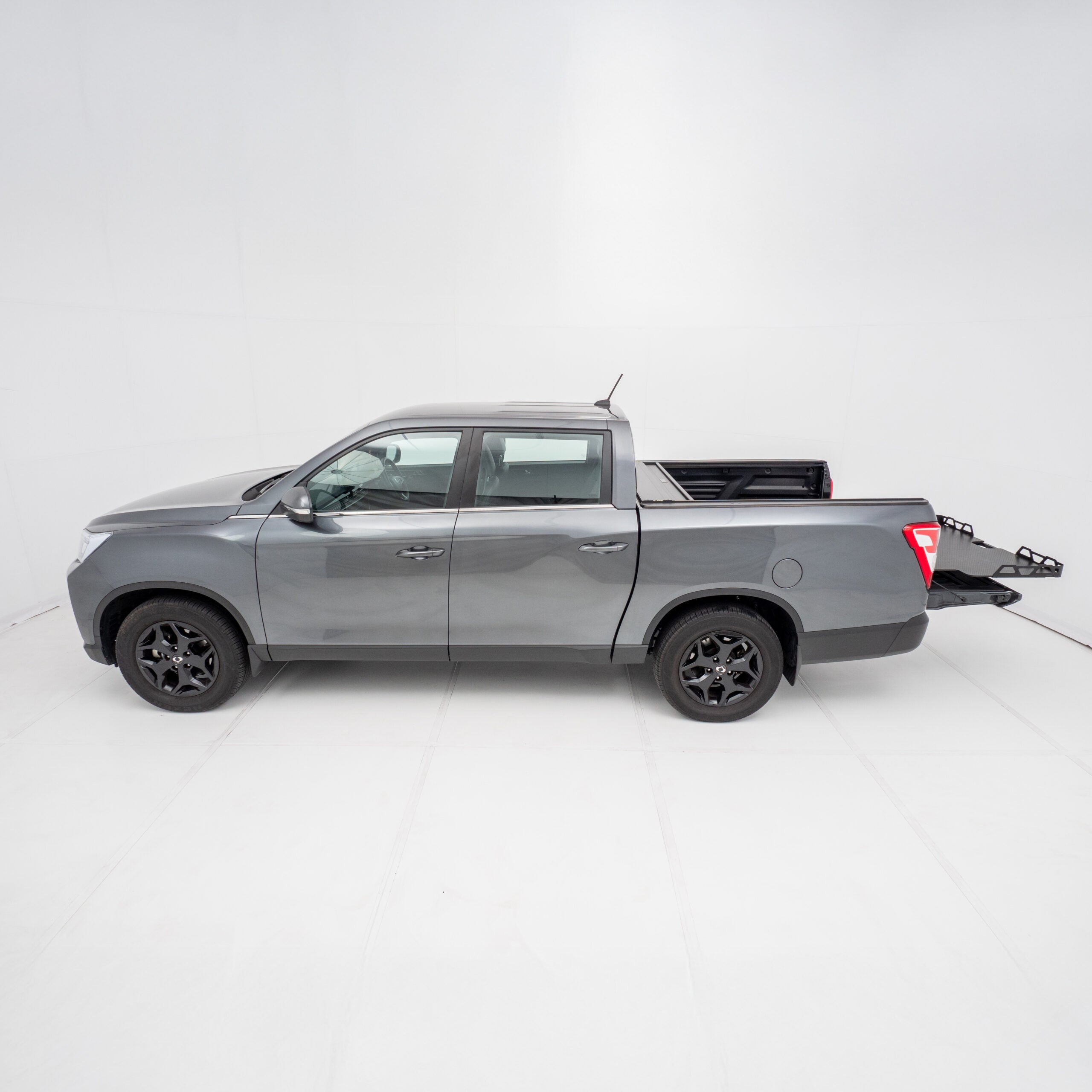 Tray Sliders Ssangyong Musso Long Bed SYL3